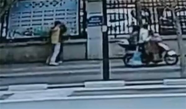 湛江女子被当街捅死 姐姐发声：伤人男子是追求者